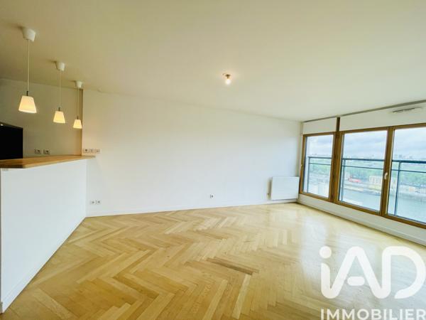 Location appartement 3 pièces 79 m² Paris 13