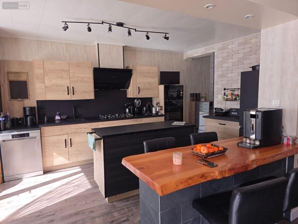 Maison individuelle à vendre à Ambazac en Haute-Vienne (87240), ref : MGC/1095