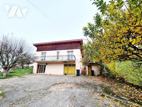 Maison individuelle - MONTGESOYE