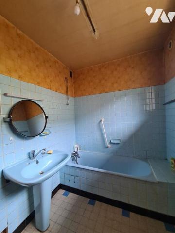 Maison individuelle - MONTGESOYE