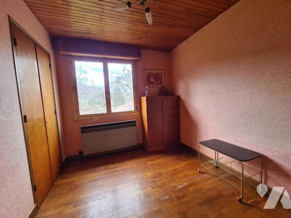 Maison individuelle - MONTGESOYE