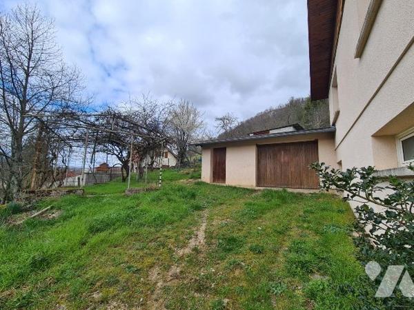 Maison individuelle - MONTGESOYE