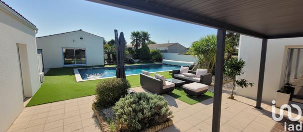 Maison à vendre 8 pièces 205 m² Saint-Jean-d'Angély