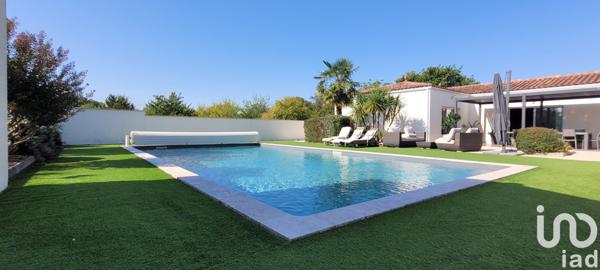 Maison à vendre 8 pièces 205 m² Saint-Jean-d'Angély