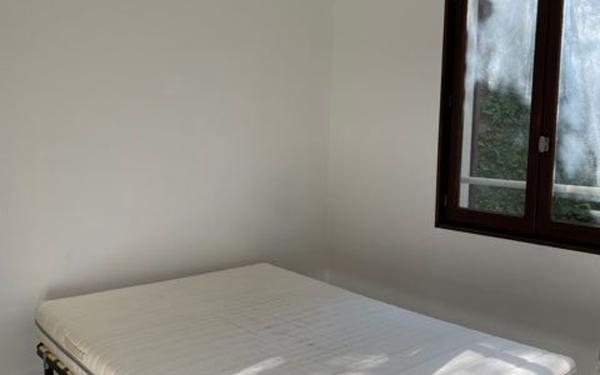 Maison à louer    4 pièces • 73 m2 Coupiac