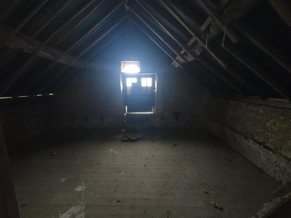 Maison avec travaux pour un projet de rénovation.