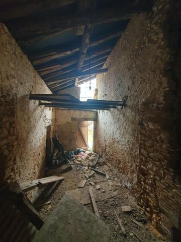 Maison avec travaux pour un projet de rénovation.