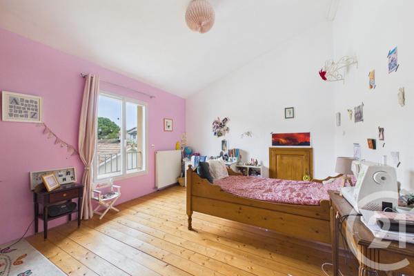 Maison à vendre  6 pièces - 217,37 m2 BRUGES - 33