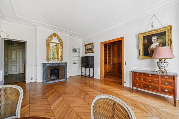 Vente Appartement de luxe Paris 4 5 Pièces 124.28 m²