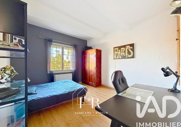Maison à vendre 5 pièces 170 m² Morières-lès-Avignon