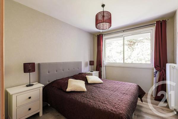Appartement T3 à vendre  3 pièces - 73 m 2   ST MARTIN D HERES  - 38