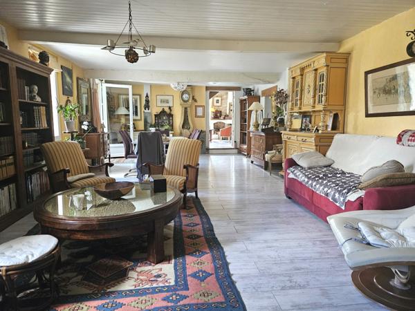 Anzex (47700) EXCLUSIVITÉ ANZEX - CASTELJALOUX (47) - MAISON 200M² - 7 PIECES - 5 CHAMBRES - PISCINE - GARAGE - TERRAIN 5132