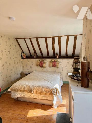 À vendre à Fontaine-les-Grès (10280), 
A seulement quelques kilomètres de Troyes, cette maison...