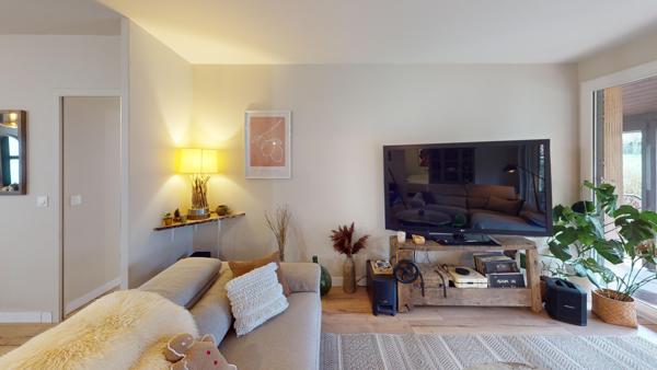LÉOGNAN, sur une parcelle de plus de 1700 m2 proche du centr