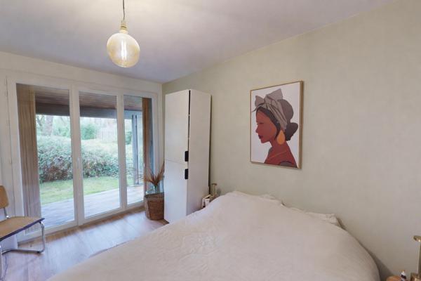 LÉOGNAN, sur une parcelle de plus de 1700 m2 proche du centr