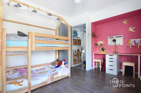 Nice (06100) NICE NORD / Superbe T3 d'environ 65m² + terrasse profonde, traversant avec VUE MER panoramique