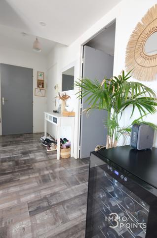 Nice (06100) NICE NORD / Superbe T3 d'environ 65m² + terrasse profonde, traversant avec VUE MER panoramique