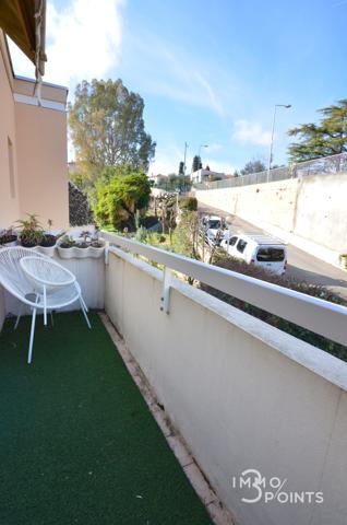 Nice (06100) NICE NORD / Superbe T3 d'environ 65m² + terrasse profonde, traversant avec VUE MER panoramique