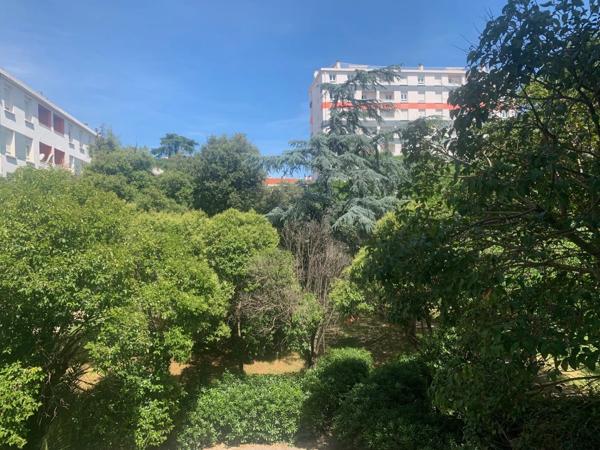 Location                                                      Appartement
                        
                     3 pièces                      52 m2                     à Perpignan