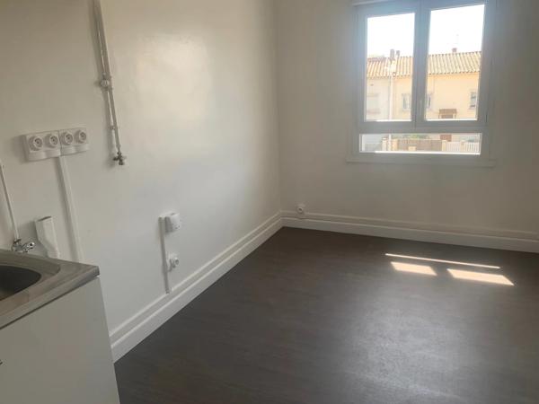 Location                                                      Appartement
                        
                     3 pièces                      52 m2                     à Perpignan