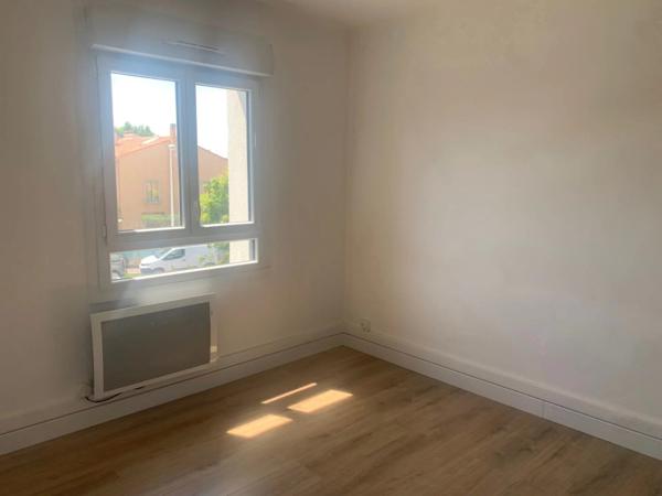 Location                                                      Appartement
                        
                     3 pièces                      52 m2                     à Perpignan