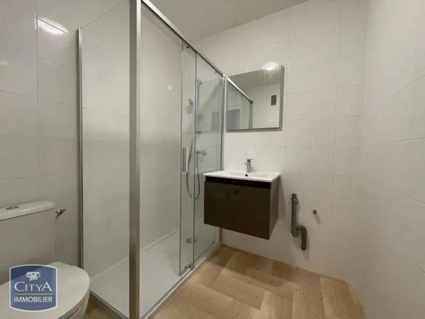 Appartement à louer 1 pièce 37m² Saint-Julien-en-Genevois (74160)