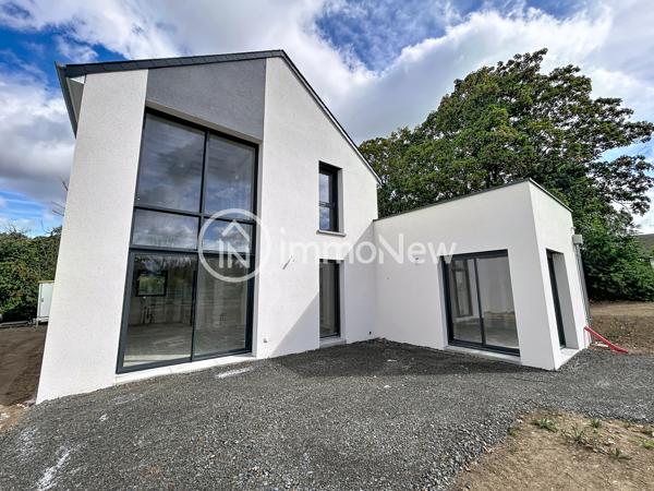 MAISON NEUVE trois chambres - Confort moderne à proximité directe du centre de BREHAL.