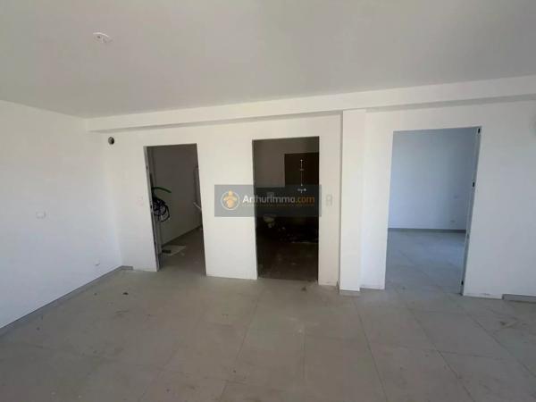 Vente                                                      Appartement
                        
                     2 pièces                      46 m2                     à Olmeta-Di-Tuda