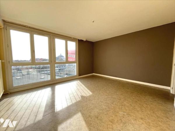 APPARTEMENT T3 AVEC CAVE ET PARKING