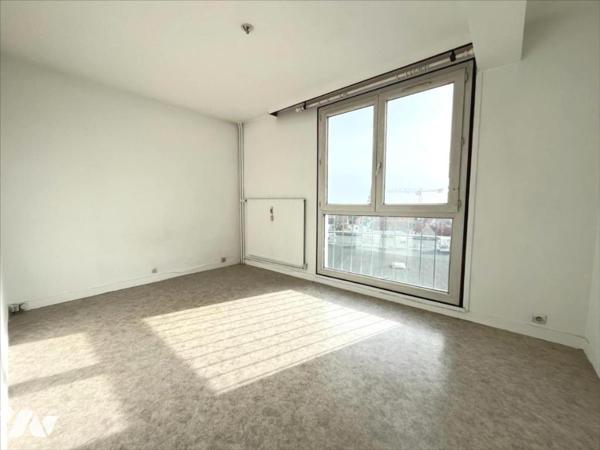 APPARTEMENT T3 AVEC CAVE ET PARKING