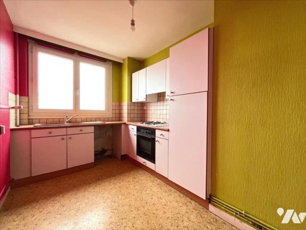 APPARTEMENT T3 AVEC CAVE ET PARKING