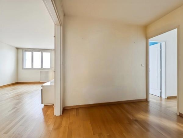 Appartement familial 4 pièces – 3 chambres – 7ème étage,  lumineux avec loggia, cave et box ASNIERES SUR SEINE (92)