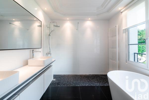 Maison à vendre 8 pièces 252 m² Limoges