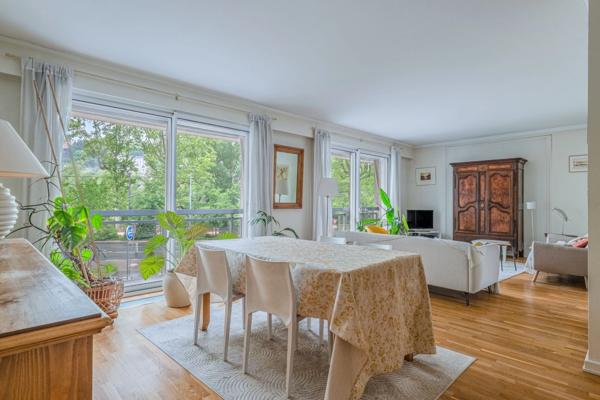 Appartement à vendre 5 pièces LYON 6EME ARRONDISSEMENT (69) Parking, vue Rhône