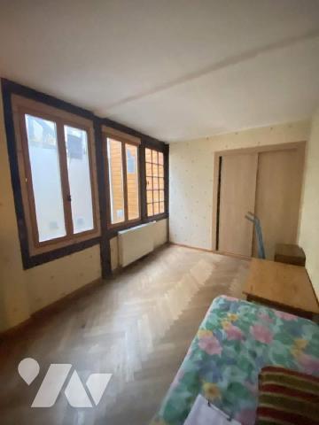 DARNETAL - Centre ville - IDÉAL INVESTISSEUR OU PREMIERE ACQUISITION -Maison de ville avec jard...