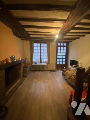 DARNETAL - Centre ville - IDÉAL INVESTISSEUR OU PREMIERE ACQUISITION -Maison de ville avec jard...