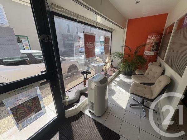 Immeuble à vendre  112 m 2   DEOLS  - 36