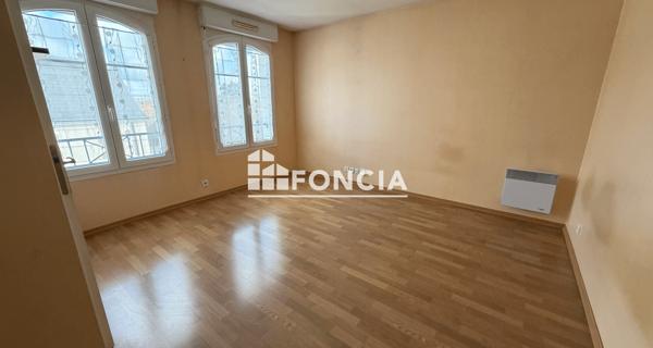 Location Studio 26.26 m² - Voisins-le-bretonneux 78960