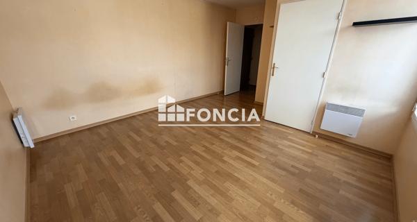 Location Studio 26.26 m² - Voisins-le-bretonneux 78960