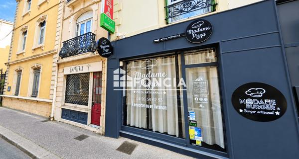 Location Local commercial 1 pièce 50 m² - Roanne 42300