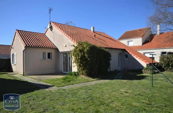 Maison à vendre 5 pièces 80m² Toutlemonde (49360)