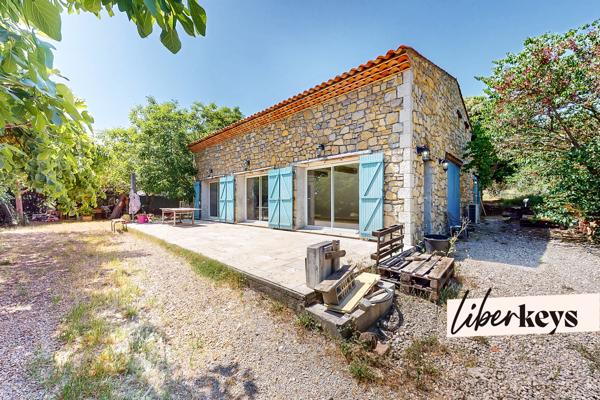 PROPRIÉTÉ DE CARACTÈRE EN PIERRES – VOLUME EXCEPTIONNEL DE 214 M² SUR 2239 M² DE TERRAIN – QUARTIER LES SELVES