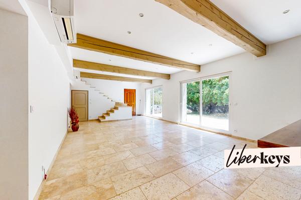 PROPRIÉTÉ DE CARACTÈRE EN PIERRES – VOLUME EXCEPTIONNEL DE 214 M² SUR 2239 M² DE TERRAIN – QUARTIER LES SELVES