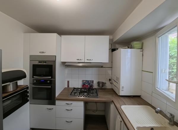Rare ? Appartement 3 pièces 61,3 m² avec Terrasse 32 m² ? Bord de Canal ? 5 min MétroRare ? Appartement 3 pièces 61,3 m² avec Terrasse 32 m² ? Bord de Canal ? 5 min Métro