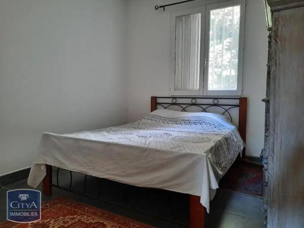 Appartement à louer 4 pièces 71.8m² Saint-Denis (97490)