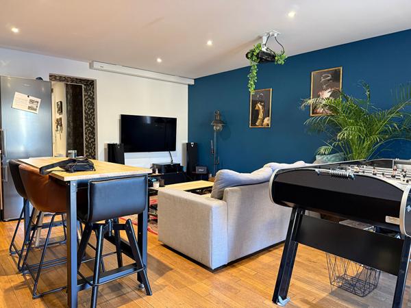 BEL APPARTEMENT T4 - CENTRE BOURG LIGUGÉ , Liguge