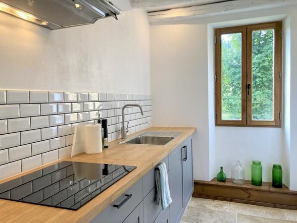 Salviac (46340) Moulin rénové avec 3 gîtes, dépendance et piscine sur 8,3 ha