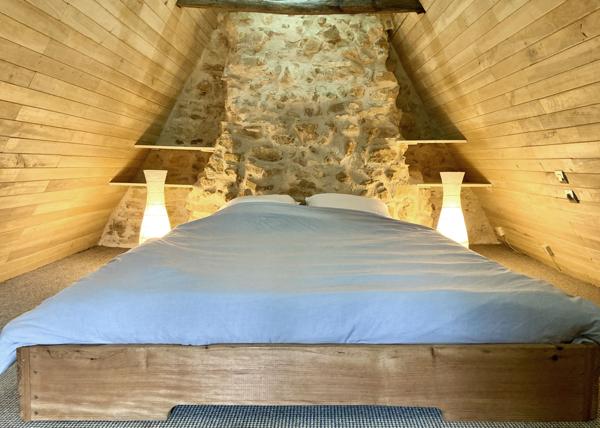 Salviac (46340) Moulin rénové avec 3 gîtes, dépendance et piscine sur 8,3 ha