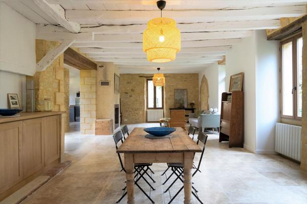 Salviac (46340) Moulin rénové avec 3 gîtes, dépendance et piscine sur 8,3 ha