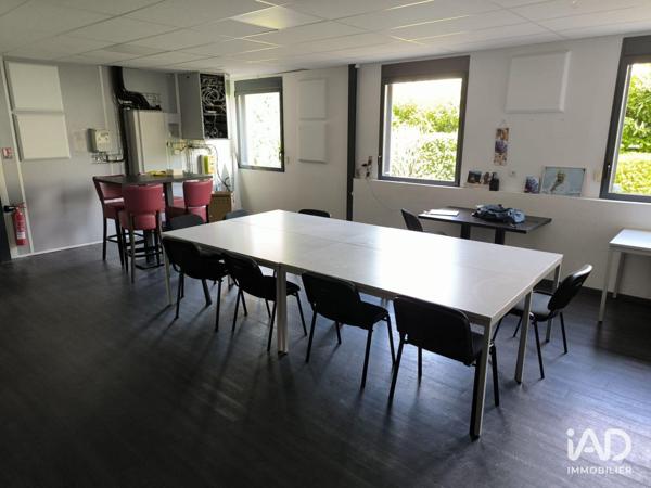 Location bureaux 430 m² Décines-Charpieu